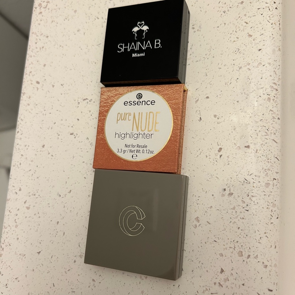 3 mini highlighters - Shaina B, Essence, Complex Culture